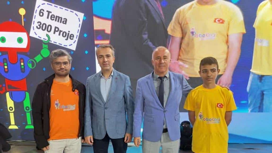 İzmir 2. Bilişim ve Kodlama Şenliğine Katıldık